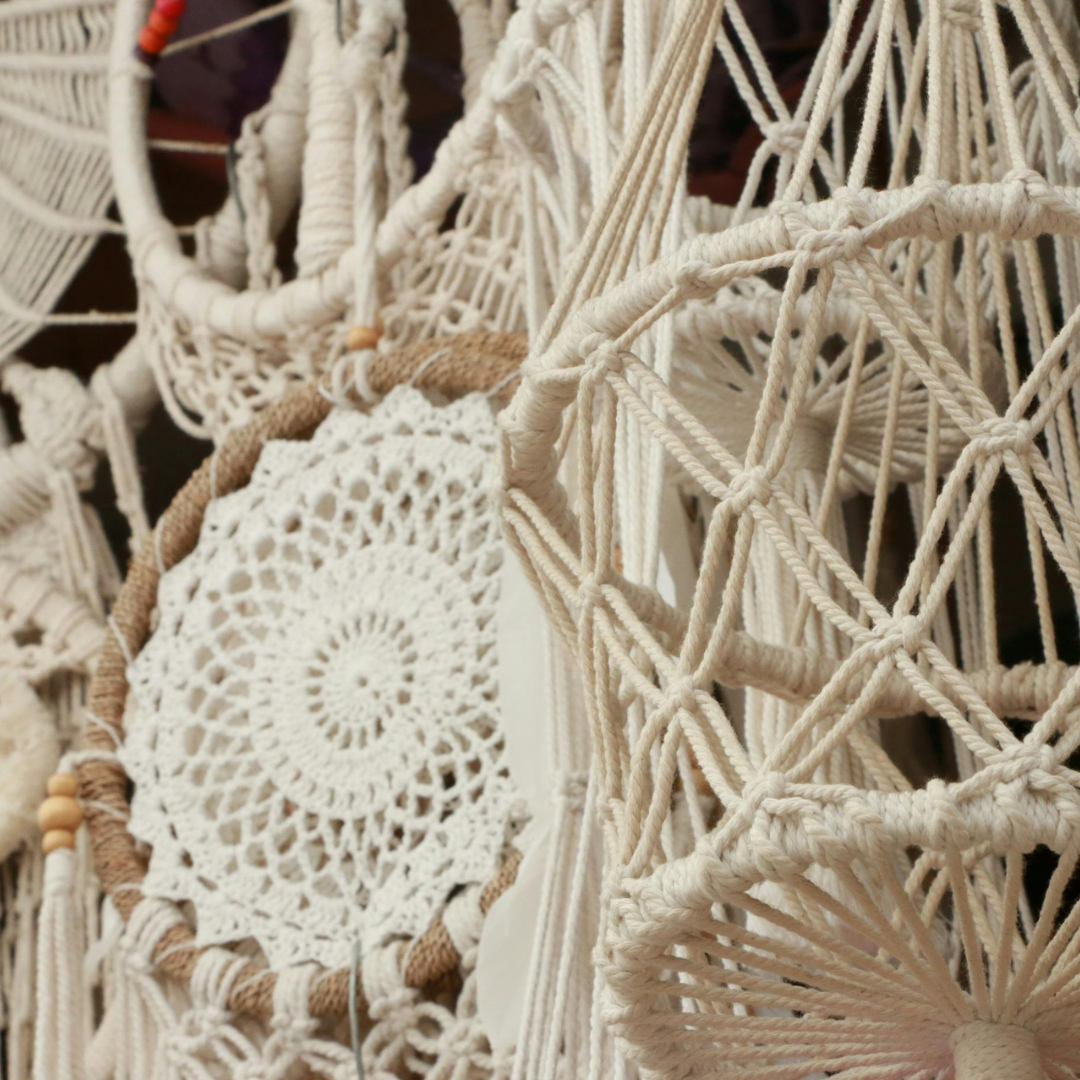 TALLER DE ARTESANÍAS Y OBJETOS DE DECORACIÓN