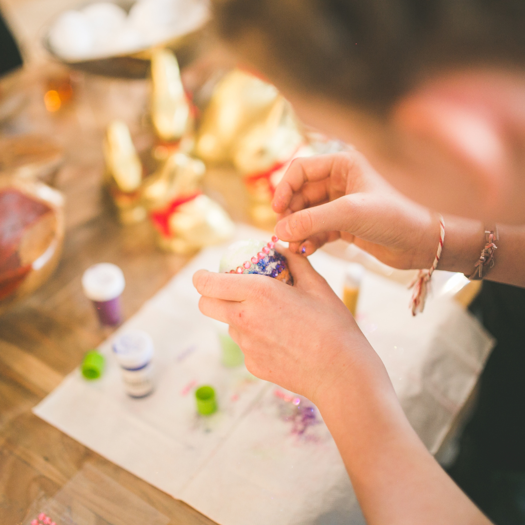 TALLER DE ARTESANÍAS Y OBJETOS DE DECORACIÓN